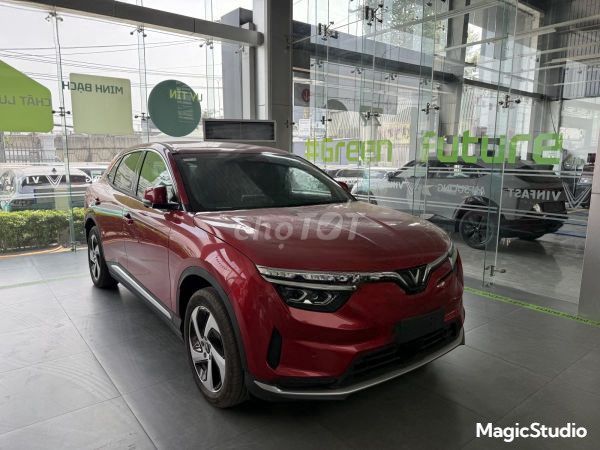 VinFast VF8 Eco 2026