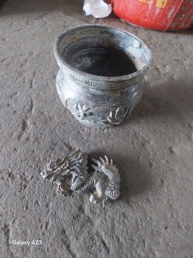 Lư đồng Hoa văn rồng 1.5 kg