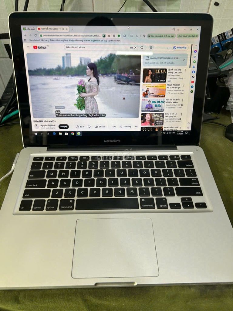 Apple MacBook Pro A1278 MD313 i5 13 inch 8GB Bạc. Mua bán Laptop tại Quận Tân Phú Tp Hồ Chí Minh được đăng bởi BÙI MẠNH HỢP hình 1