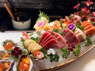 TUYỂN PHỤC VỤ – ICHIHANA SUSHI LƯƠNG 15TR