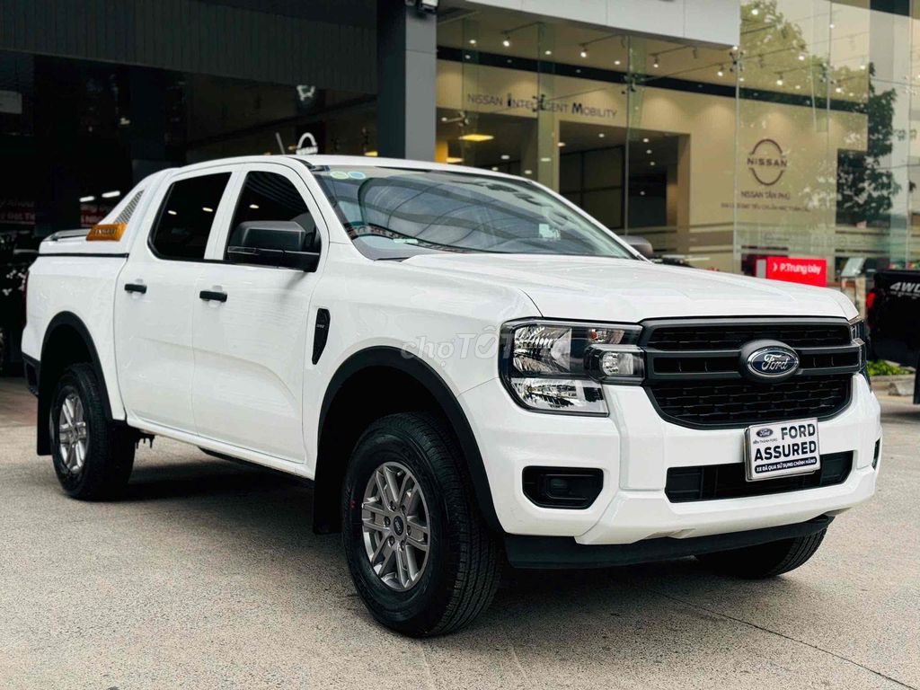 Ford Ranger XL 2 cầu số sàn 2023 Form Nextgen