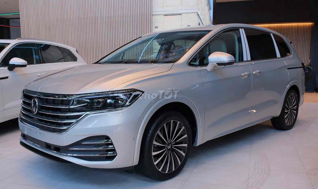 Volkswagen Viloran Luxury  2024 Bạc Kem. Mua bán Ô tô tại Thành phố Đà Lạt Lâm Đồng được đăng bởi Hưng Messi Bán Xe Đức hình 2