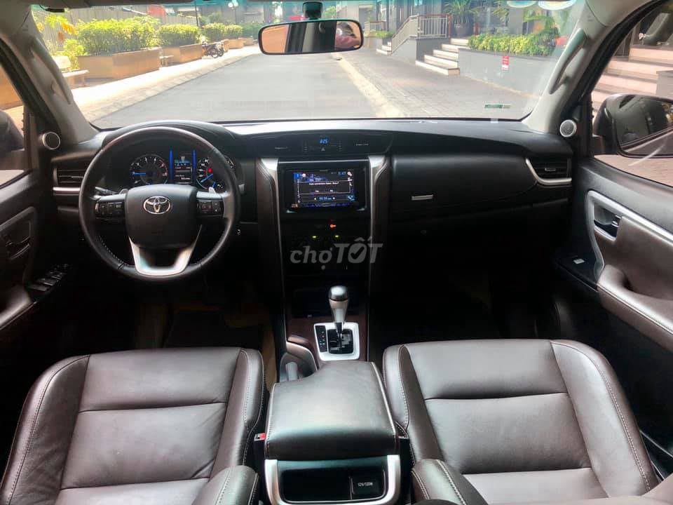 Fortuner 2019 máy dầu số tự động, màu xám. Mua bán Ô tô tại Quận 12 Tp Hồ Chí Minh được đăng bởi Xuân Trường hình 7