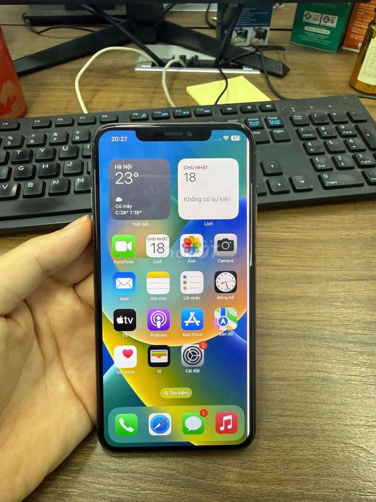 Apple iPhone Xs Max 64GB Vàng Quốc tế. Mua bán Điện thoại tại Quận Nam Từ Liêm Hà Nội được đăng bởi Pocolo hình 1