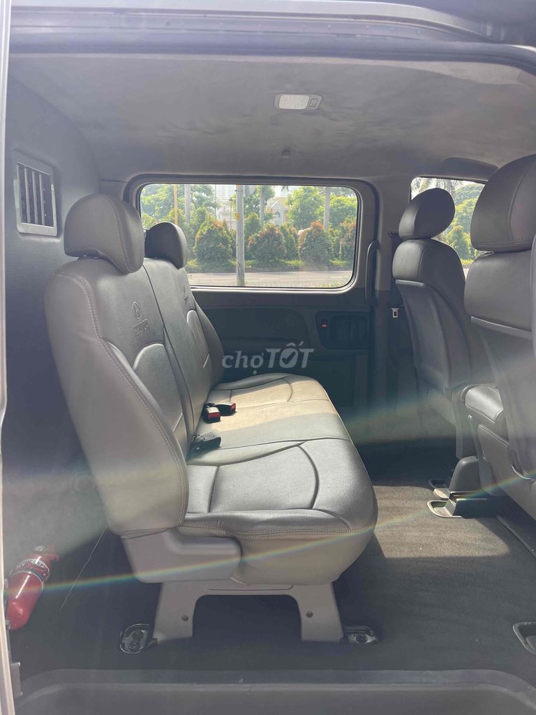 Hyundai Starex 2011 2.5D MT - 130000 km. Mua bán Ô tô tại Quận 7 Tp Hồ Chí Minh được đăng bởi Lethai hình 8
