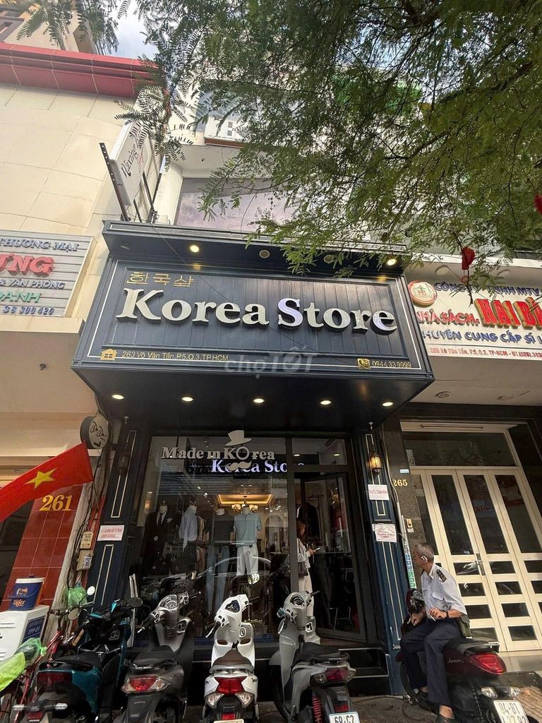 Аренда · 1 комн. · 92 м² · Quận 3, ул. Đường Võ Văn Tần