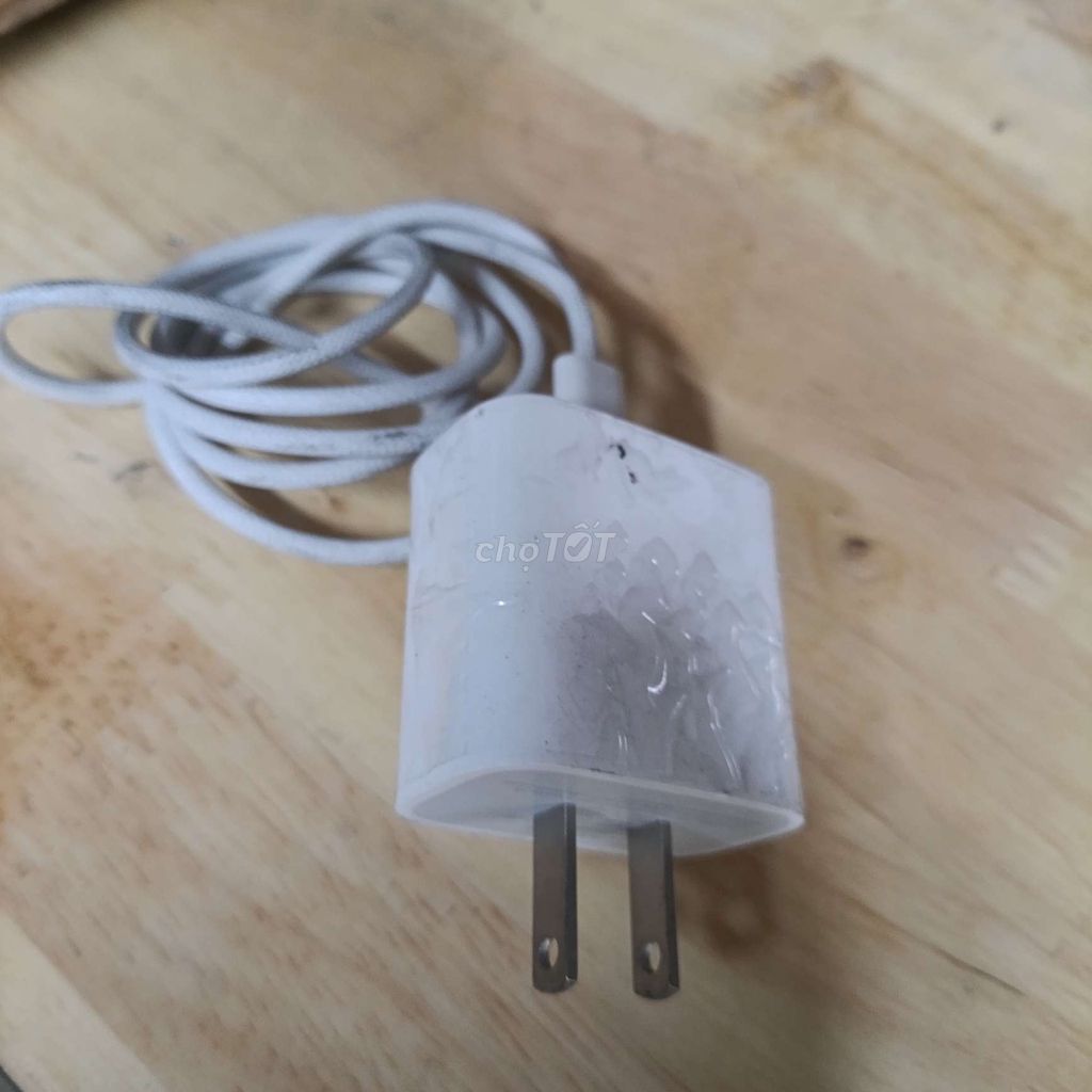 Sạc điện thoại IPhone x. Mua bán Phụ kiện (Màn hình, Chuột...) tại Thành phố Thủ Đức Tp Hồ Chí Minh được đăng bởi Cũ Giá Rẻ hình 1