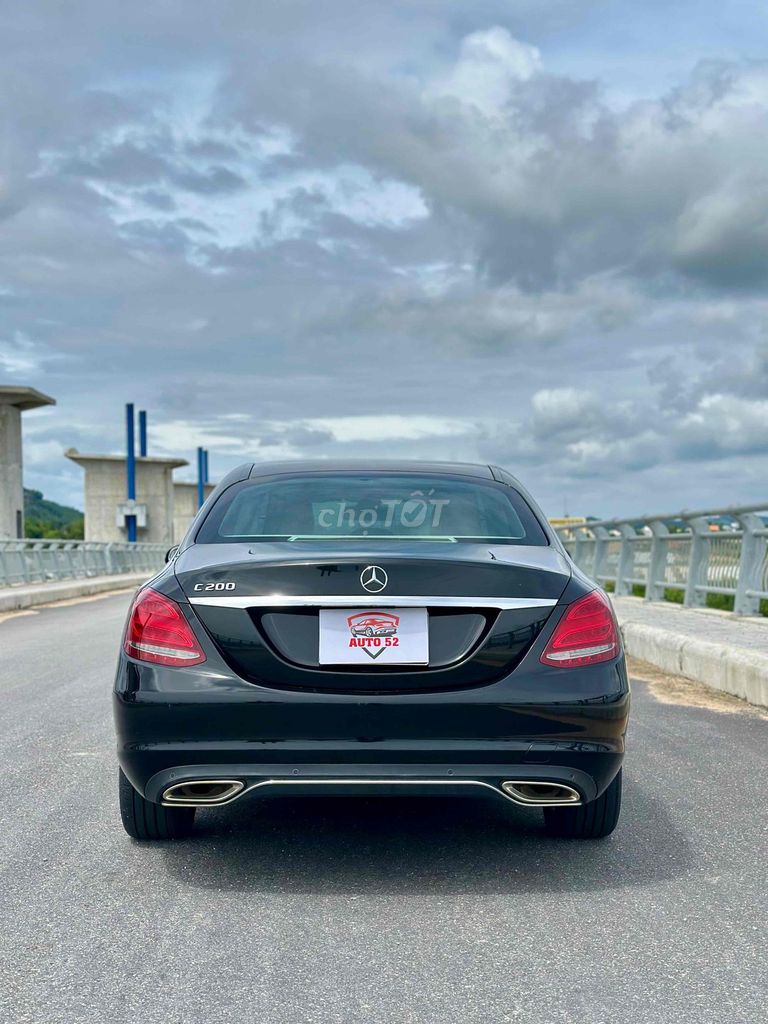 Mercedes Benz C Class 2018 C200 - Cực Đẹp. Mua bán Ô tô tại Thành phố Quảng Ngãi Quảng Ngãi được đăng bởi Trần Minh Thông hình 9