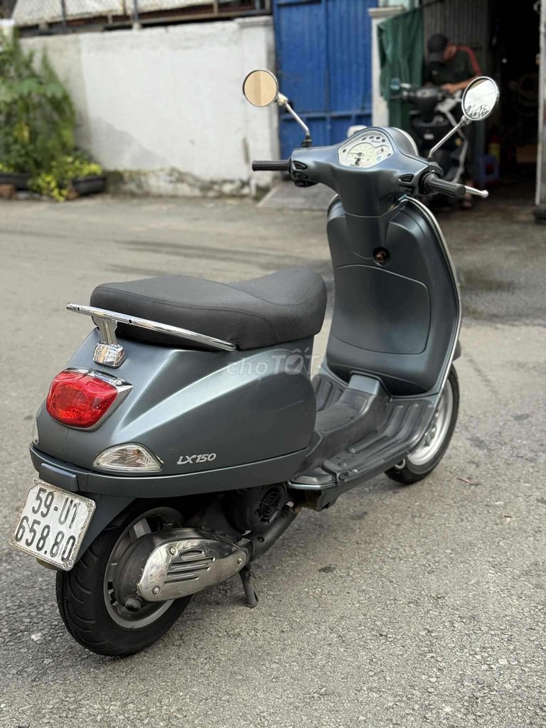Vespa 2008 máy êm , giấy tờ đầy đủ , btc .. Mua bán Xe máy tại Quận Bình Thạnh Tp Hồ Chí Minh được đăng bởi lưu manh hình 2