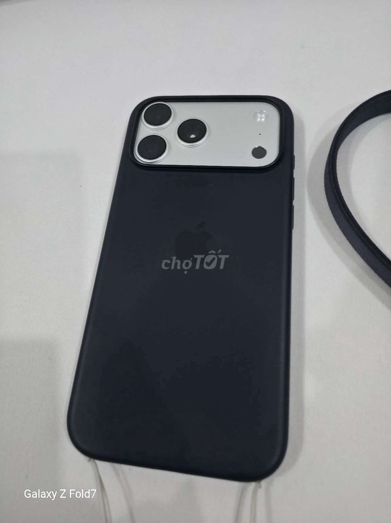 Ốp lưng Apple iPhone 17 Pro Max Đen. Mua bán Phụ kiện (Màn hình, Chuột...) tại Huyện Dầu Tiếng Bình Dương được đăng bởi 9703 ken hình 1