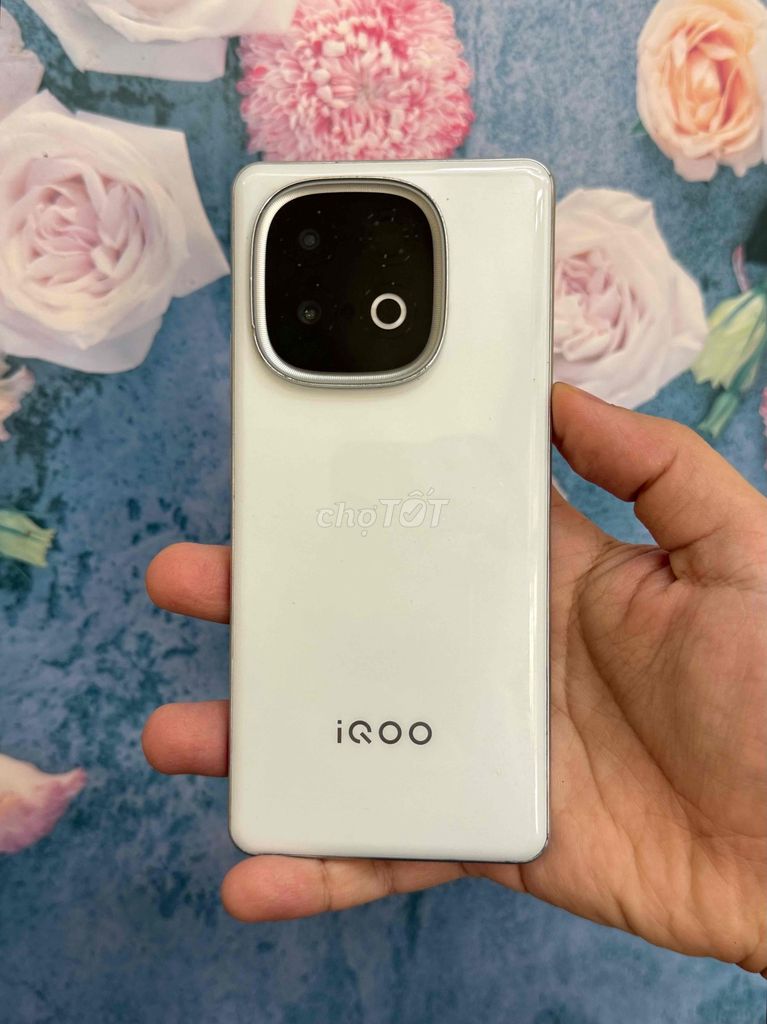 Vivo iQOO Z10 Turbo Pro 16GB/512GB Trắng có góp. Mua bán Điện thoại tại Quận Thanh Khê Đà Nẵng được đăng bởi Bèo Mobile Store hình 1