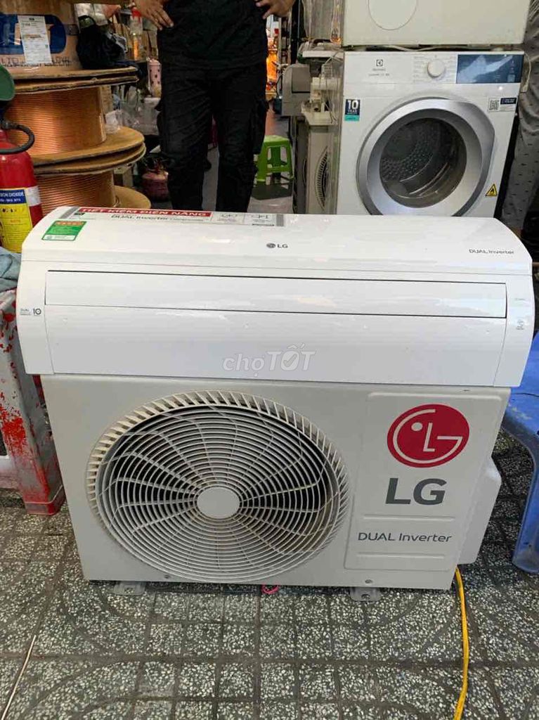 máy lạnh LG 1hp inverter date 2022. Mua bán Máy lạnh, điều hoà tại Quận 8 Tp Hồ Chí Minh được đăng bởi LÊ HIỆP hình 1