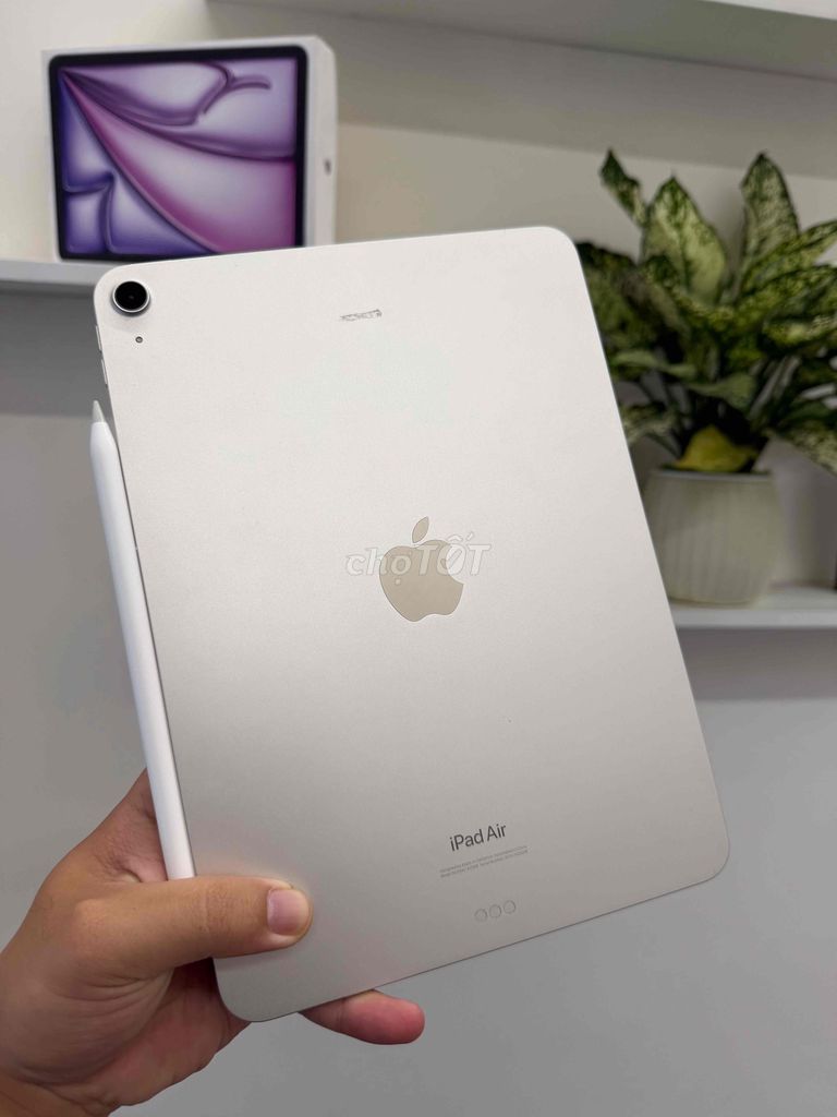 iPad Air 5 2022 dung lượng 256gb. Mua bán Máy tính bảng tại Quận Thanh Xuân Hà Nội được đăng bởi Hiếu hình 1