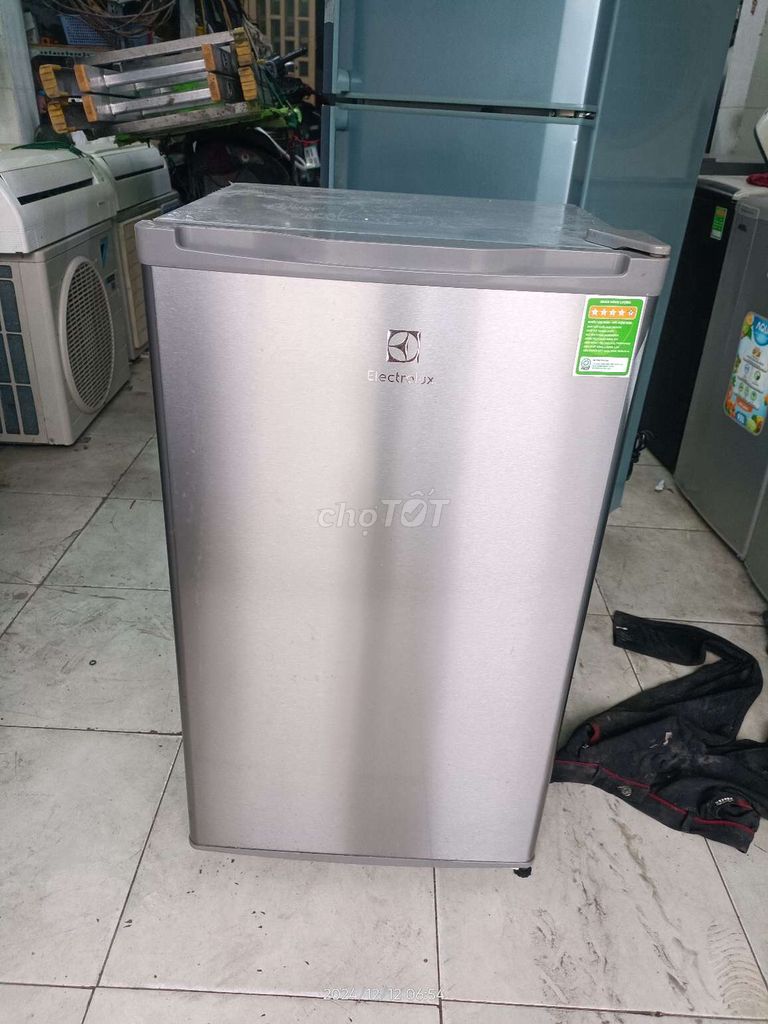 Tủ lạnh Electrolux 90 lít