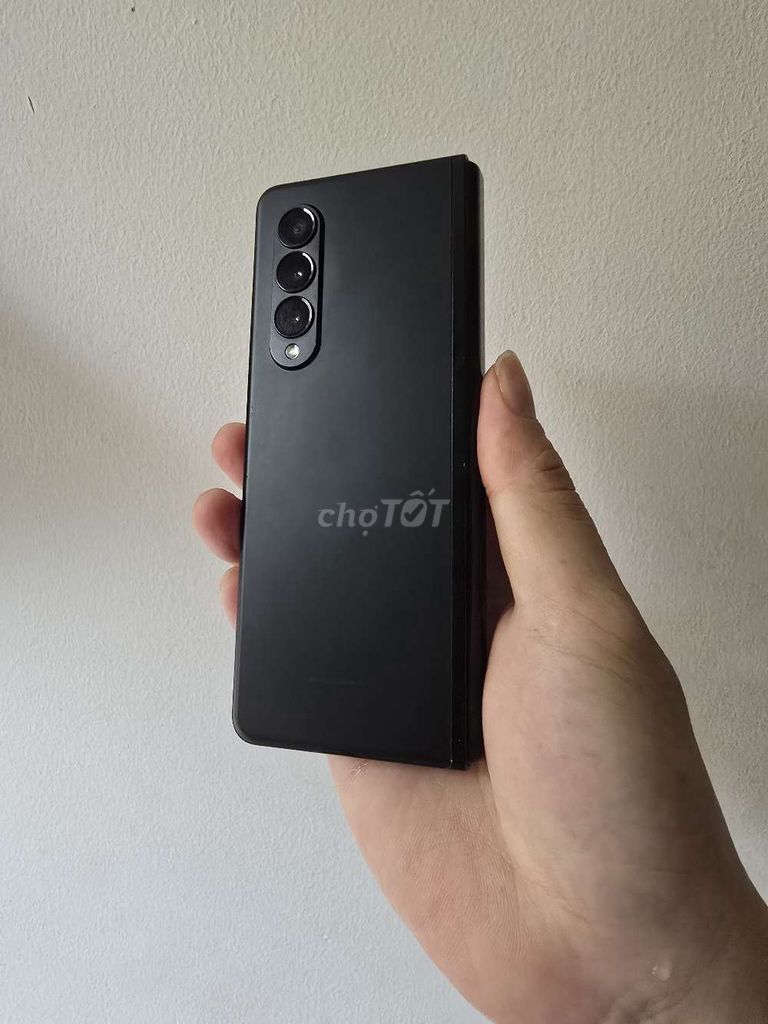 Samsung Galaxy Z Fold3 5G 256GB Đen sọc màng ngoài. Mua bán Điện thoại tại Quận Hải Châu Đà Nẵng được đăng bởi anh quân hình 1