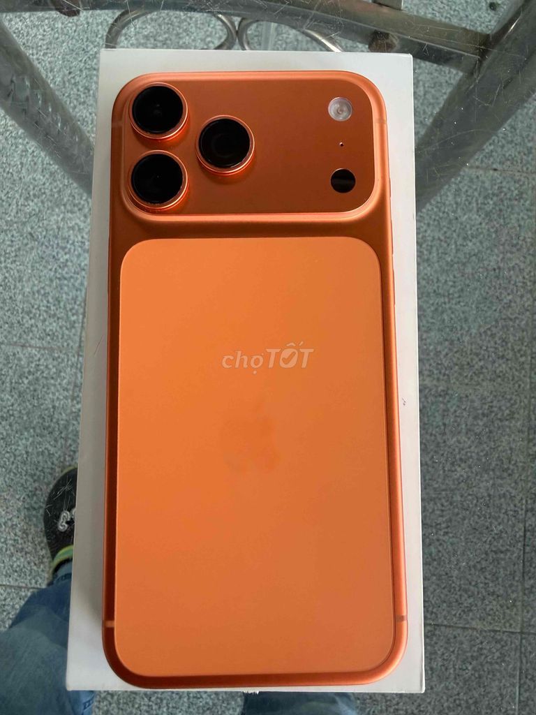 iPhone 17 Pro Max 256GB Cam 99%. Mua bán Điện thoại tại Huyện Nhà Bè Tp Hồ Chí Minh được đăng bởi Le Chuong hình 1