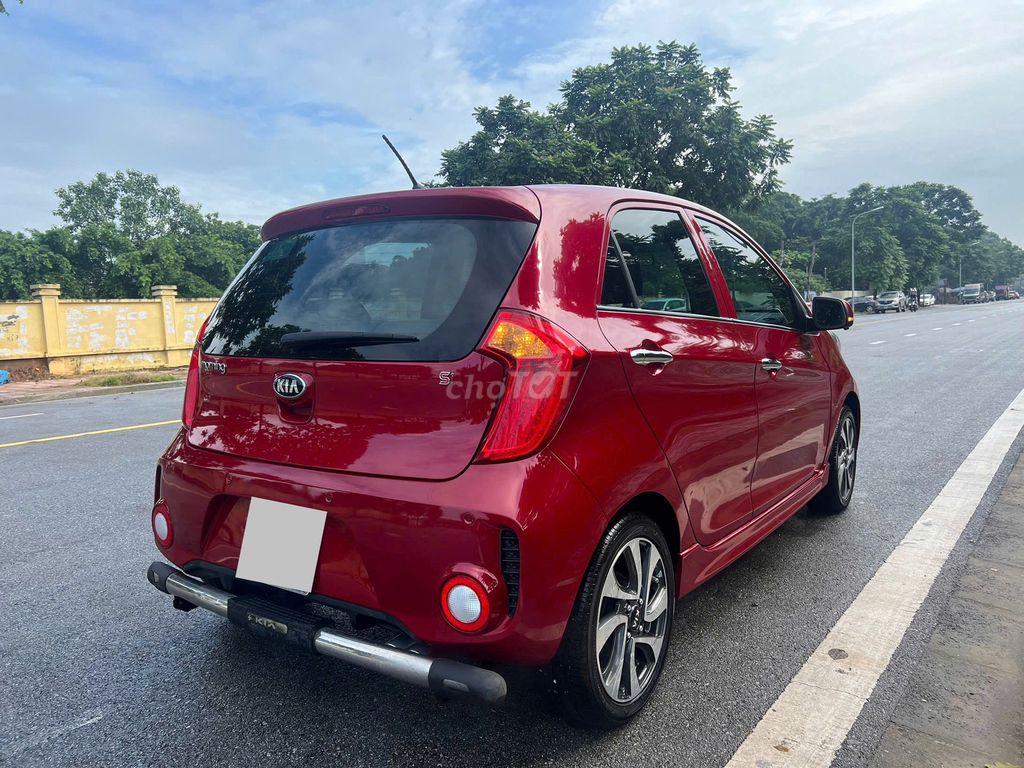 Kia Morning Si 2017 màu đỏ. Mua bán Ô tô tại Quận Long Biên Hà Nội được đăng bởi Long Biên Cars hình 10
