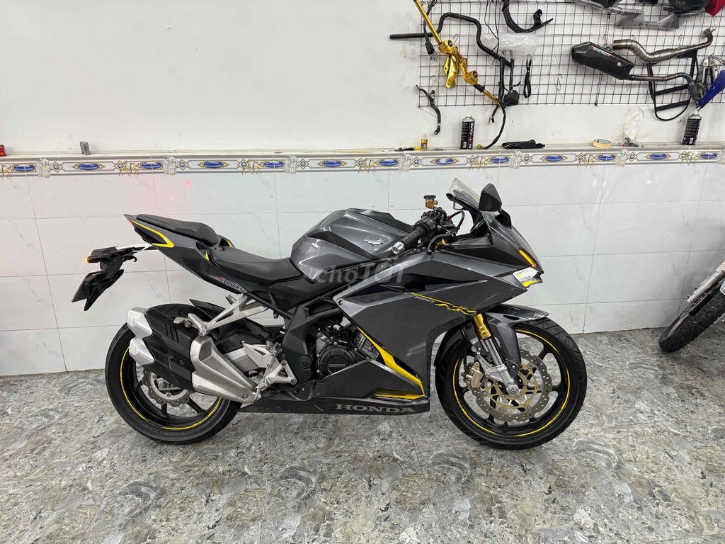 Bán HONDA CBR250RR BSSG dk 2019 ODO6k. Mua bán Xe máy tại Thành phố Thủ Đức Tp Hồ Chí Minh được đăng bởi SHOP XE LƯỚT TUẤN DUY MOTOR LINH XUÂN THỦ ĐỨC hình 1