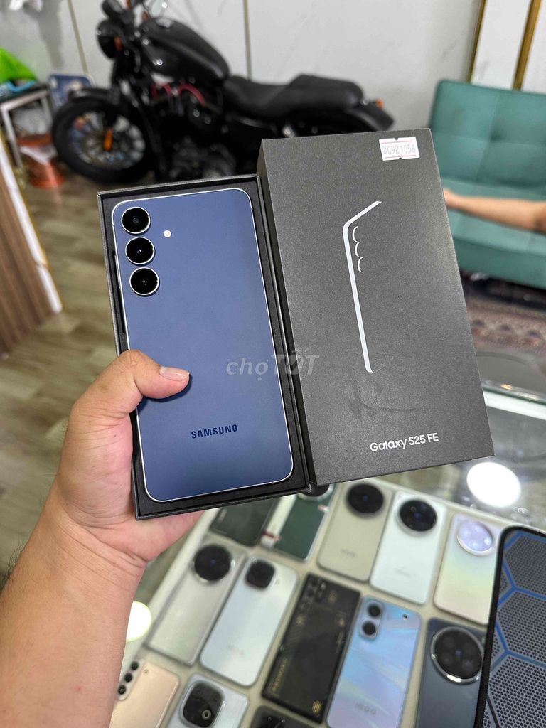 Samsung S25 FE 5G 128GB Xanh. Mua bán Điện thoại tại Thành phố Tây Ninh Tây Ninh được đăng bởi Công Minh Mobile hình 1