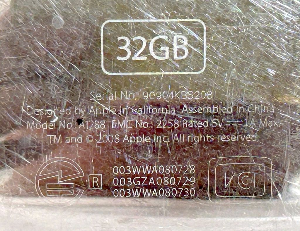 Máy nghe nhạc Apple iPod Touch Gen 2 32GB Bạc. Mua bán Thiết bị đeo thông minh tại Quận Phú Nhuận Tp Hồ Chí Minh được đăng bởi hòa 9 hình 1