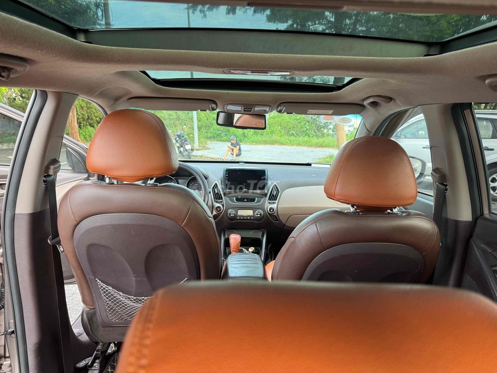 Hyundai Tucson 2010 2.0 AT 4WD. Mua bán Ô tô tại Quận Cẩm Lệ Đà Nẵng được đăng bởi Anh Tân hình 9