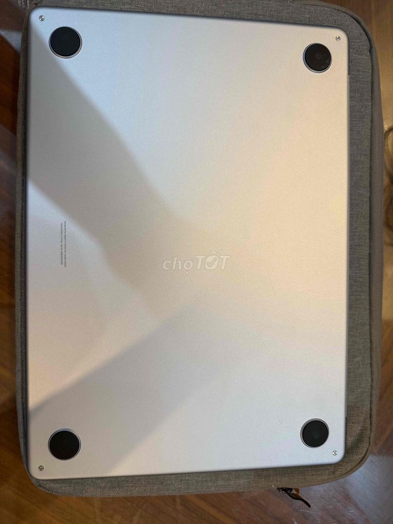 Apple MacBook Air M4 16GB/256GB sky blue. Mua bán Laptop tại Quận 7 Tp Hồ Chí Minh được đăng bởi Thuan hình 1