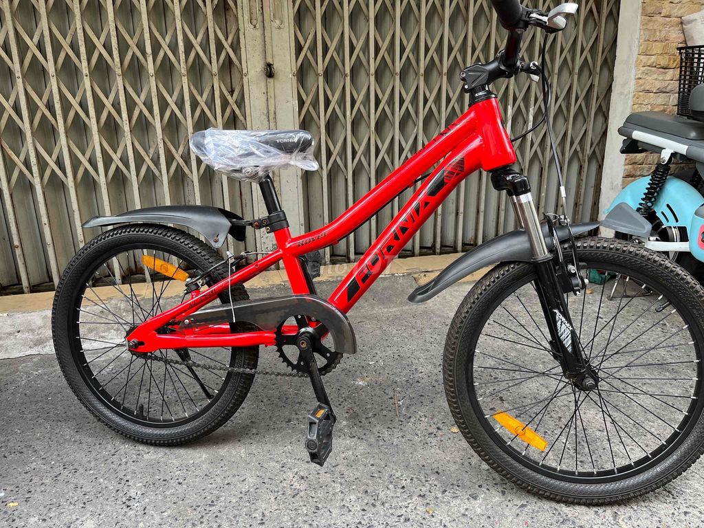 xe đạp trẻ em 20”. Mua bán Xe đạp tại Quận 4 Tp Hồ Chí Minh được đăng bởi Hoang oanh hình 2