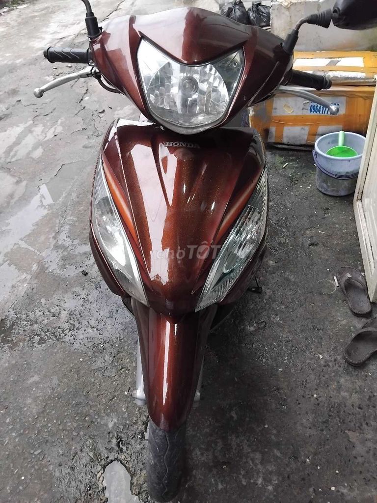 Vision 2012 bstp 9 nut.nâu 4D.xe đẹp giá tốt. Mua bán Xe máy tại Huyện Hóc Môn Tp Hồ Chí Minh được đăng bởi Trần Trương Vũ Phong hình 10