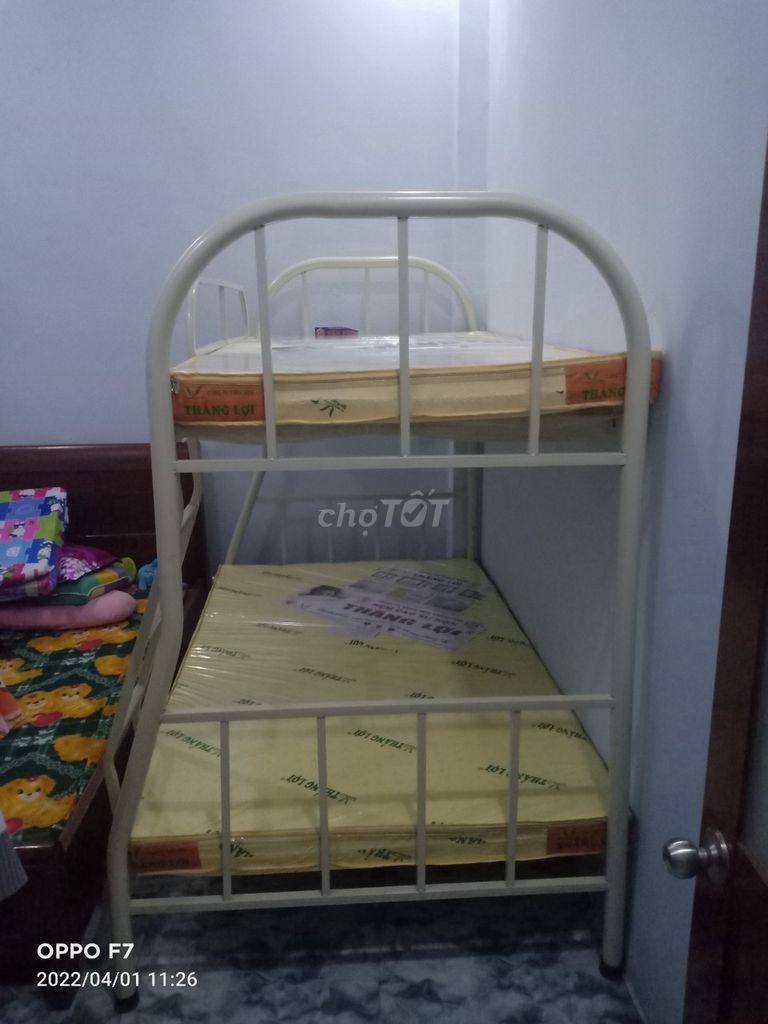 giường tầng sắt tròn lệch, đủ size FR HCM