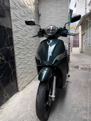 Xe máy điện VinFast Feliz S Xanh 8000 km