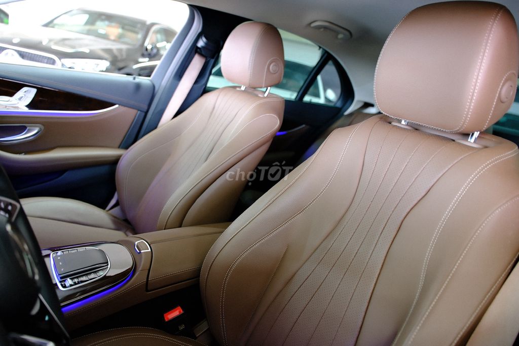 Mercedes-Benz E200 EXCLUSIVE Đen 7400 km. Mua bán Ô tô tại Quận 7 Tp Hồ Chí Minh được đăng bởi NGỌC ANH MERCEDES PMH hình 10