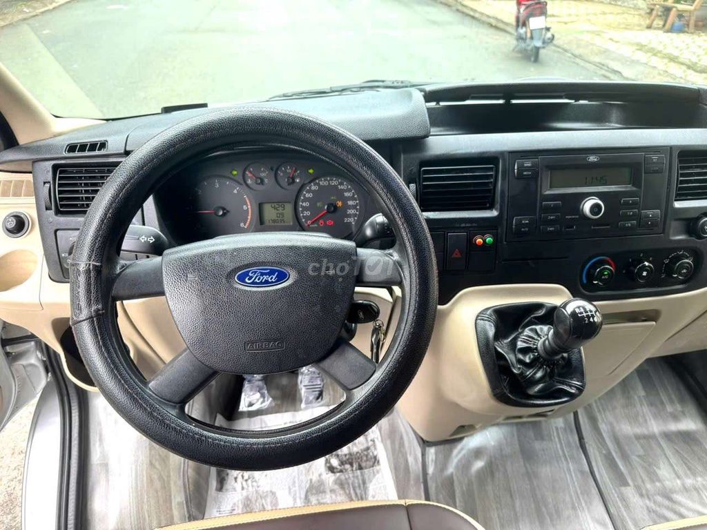 FORD TRANSIT SVP 16 CHỖ SX2018 - 178000 km. Mua bán Ô tô tại Quận Bình Tân Tp Hồ Chí Minh được đăng bởi Thanh Trí hình 11
