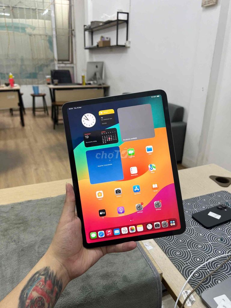 Apple iPad Pro 2018 11 inch 64GB. Mua bán Máy tính bảng tại Quận Đống Đa Hà Nội được đăng bởi KT Hà Nội Mobile hình 1