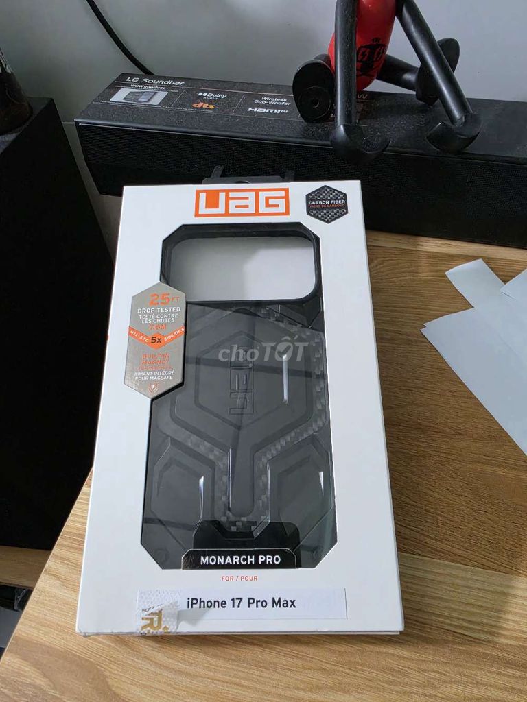 Ốp lưng UAG Monarch Pro iPhone 17 Pro Max. Mua bán Phụ kiện (Màn hình, Chuột...) tại Thành phố Mỹ Tho Tiền Giang được đăng bởi Bình hình 1