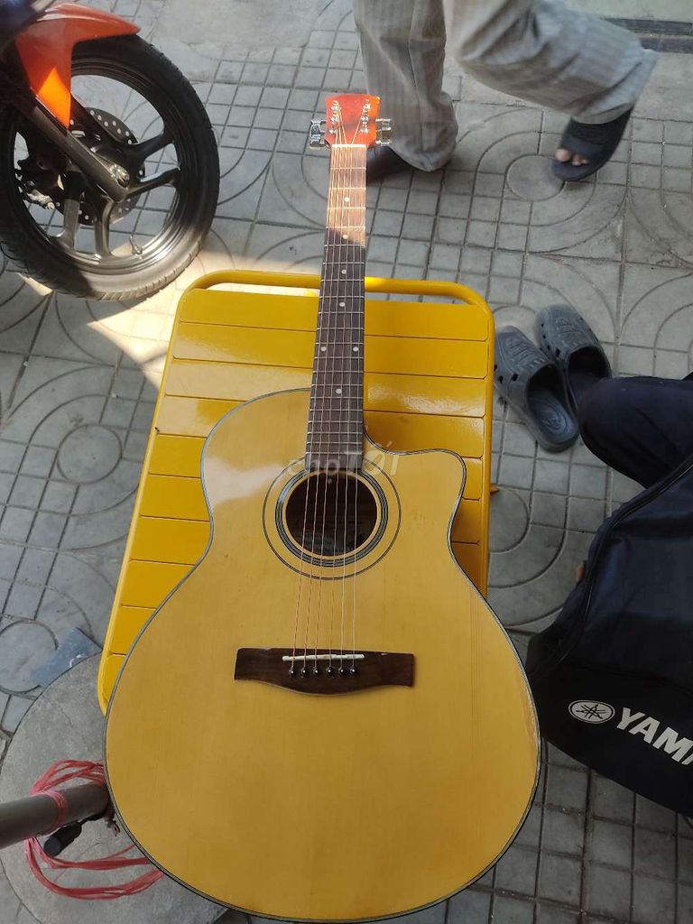 Bán Guitar Acoustic