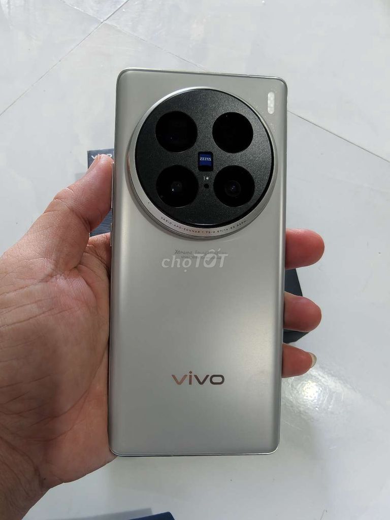 Vivo X100 Ultra 16GB/512GB Bạc. Mua bán Điện thoại tại Thành phố Thủ Dầu Một Bình Dương được đăng bởi Phan hình 1