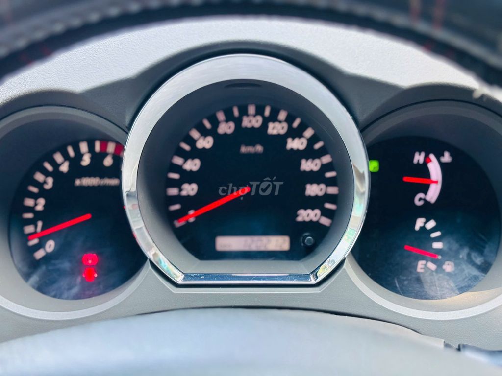 Toyota Fortuner 2010 2.7 4x4 AT 120000 km. Mua bán Ô tô tại Thành phố Dĩ An Bình Dương được đăng bởi Siêu Thị Ô Tô Bình Dương  hình 1