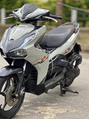 Honda Airblade 2023 siêu lướt. Mua bán Xe máy tại Quận Hoàn Kiếm Hà Nội được đăng bởi Hùng Motor
