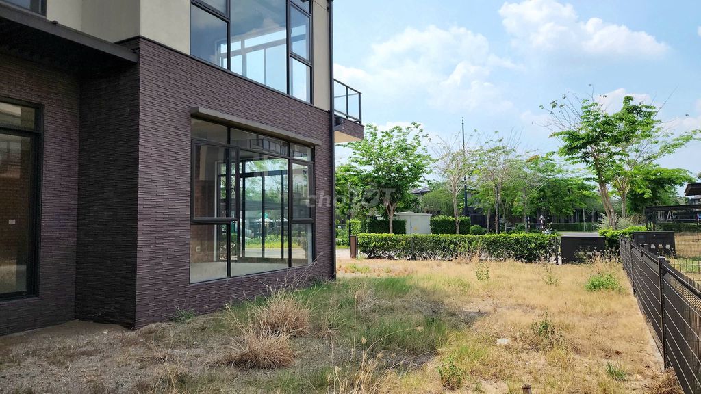 Biệt thự 579 m2 - KĐT Waterpoint - Vị trí đặc biệt chỉ 20 tỷ. Mua bán nhà ở tại Huyện Bến Lức Long An được đăng bởi Nguyễn Đức Thành hình 4