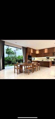 Аренда · 4 комн. · 263 м² · Quận Hải Châu, ул. Đường Núi Thành