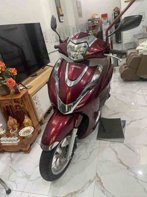 Cần bán xe lead đời 2022 phiên bản cao cấp. Mua bán Xe máy tại Quận Tân Phú Tp Hồ Chí Minh được đăng bởi Thuỳ Linh
