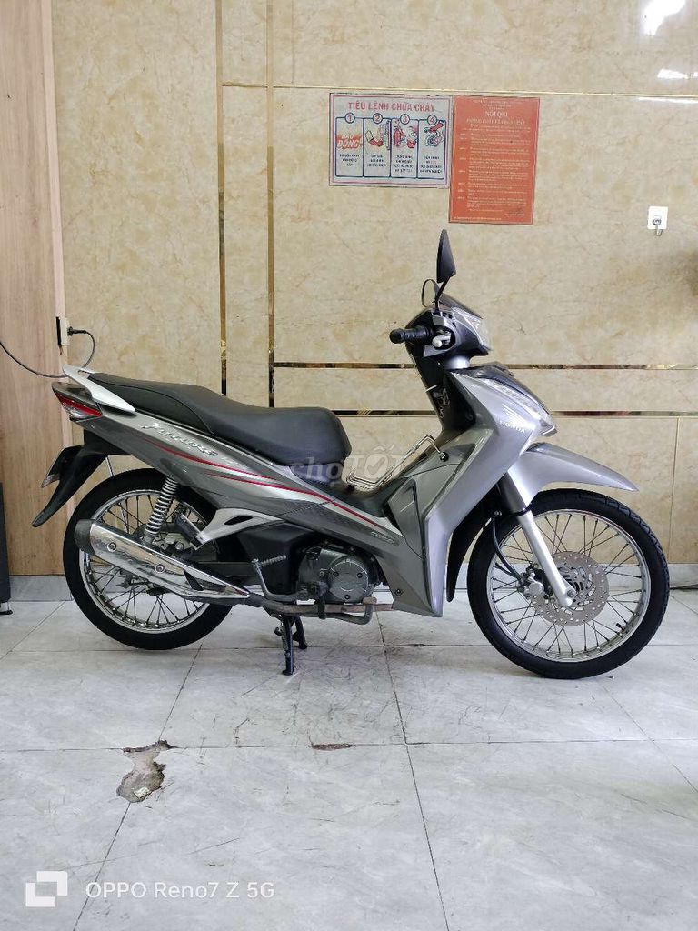 Honda Future Led FI конец 2018, госномер 72, отличное состояние