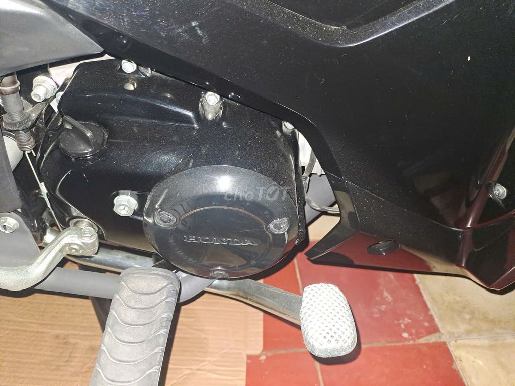 Cần bán (không gấp) Wave 125i đời đầu của máy nhỏ. Mua bán Xe máy tại Huyện Gò Công Đông Tiền Giang được đăng bởi Ly Hoang Hung hình 3