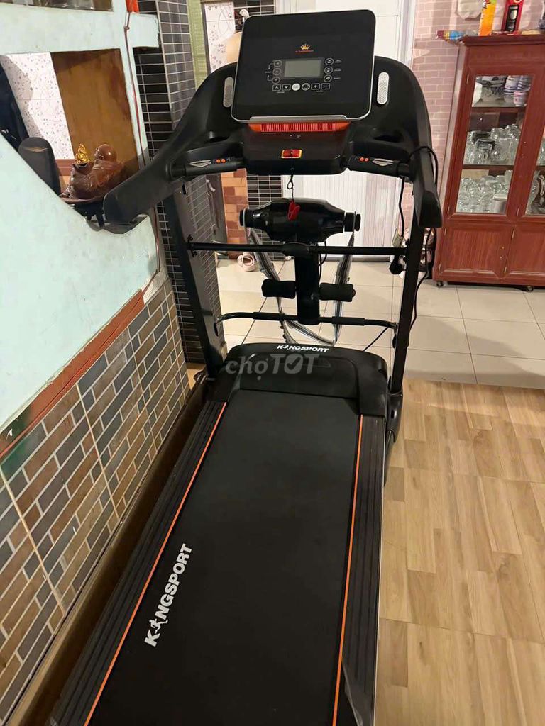 Máy chạy bộ Kingsport KS 2058 Đen Đã sử dụng