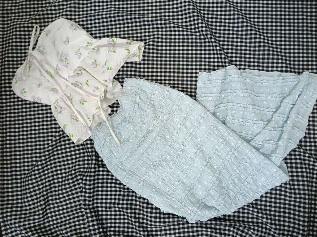 Đồ bộ nữ Vải Trắng, Xanh nhạt thoải mái. Mua bán Quần áo tại Quận Cẩm Lệ Đà Nẵng được đăng bởi Dưa leo màu hồng hình 1