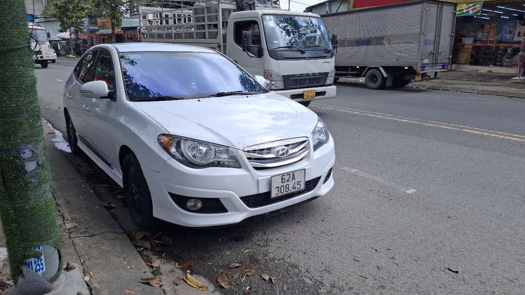 Hyundai Avante 2016 Trắng Số sàn. Mua bán Ô tô tại Thành phố Thủ Dầu Một Bình Dương được đăng bởi Quang Duẩn hình 4