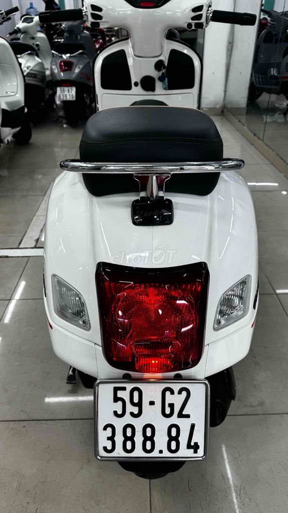 Vespa Gts 125 Iget , Abs , Chính chủ một chủ TP. Mua bán Xe máy tại Quận Phú Nhuận Tp Hồ Chí Minh được đăng bởi VESPA  PIAGGIO BẢO HƯNG Vespa cũ trả góp  hình 9
