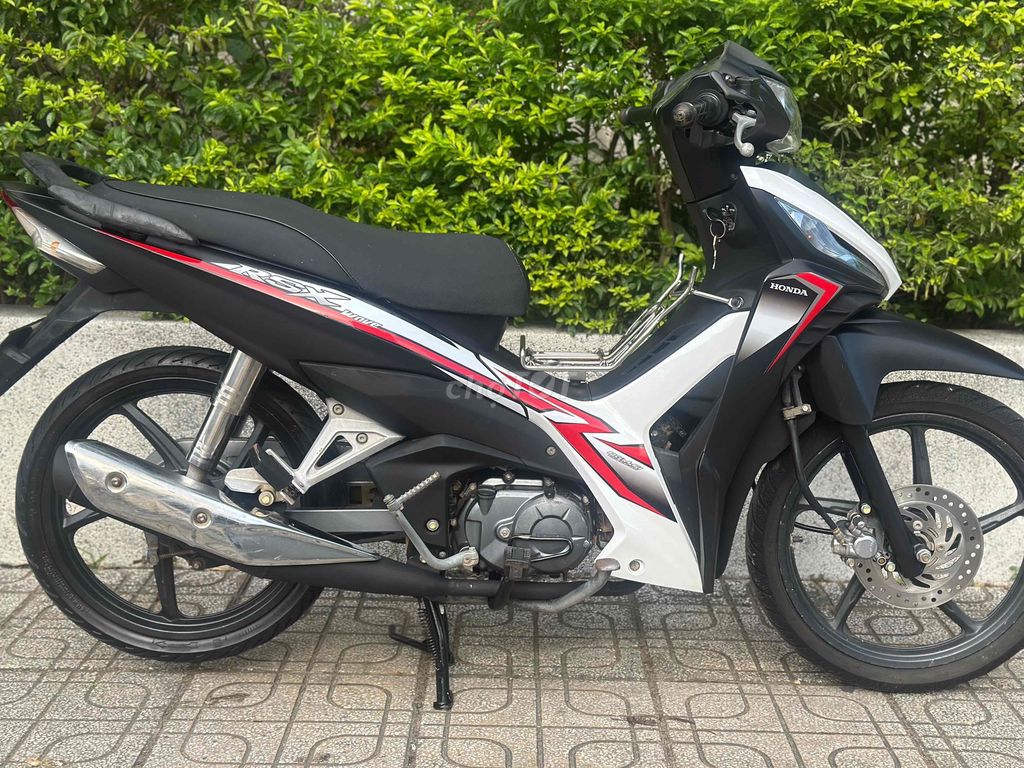Honda Wave RSX 110 Fi 2019 Đen trắng đỏ ngay chủ. Mua bán Xe máy tại Thành phố Thủ Đức Tp Hồ Chí Minh được đăng bởi Xe Máy Sơn Thủ Đức hình 3