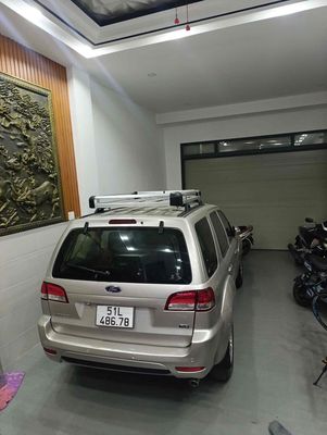 Ford Escape 2011 2.3 một cầu