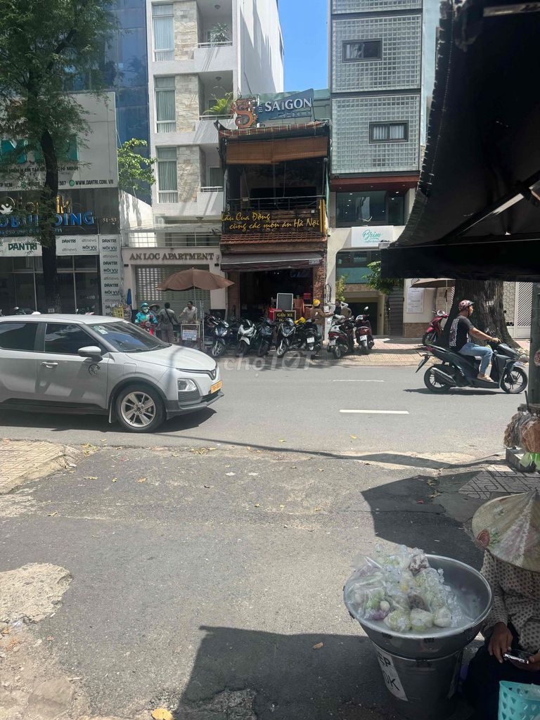 Аренда · 1 комн. · 60 м² · Quận 3, ул. Đường Võ Văn Tần